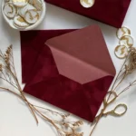 Plicuri din catifea vişiniu - imagine 2